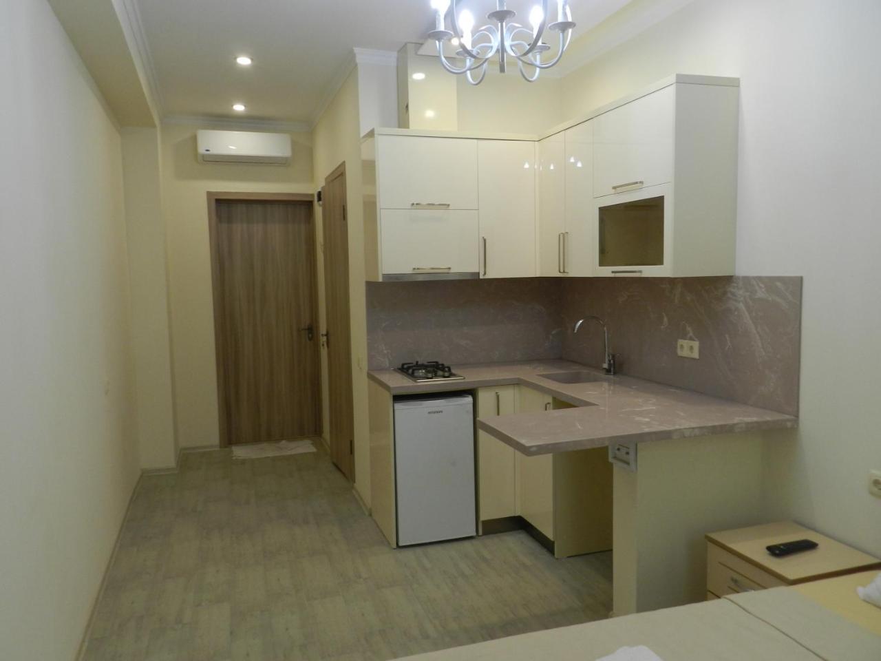 Subtropic Apartments Батуми Екстериор снимка